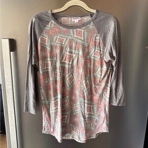 Lula Roe Women’s Aztec Tribal Print Raglan Shirt sz XS